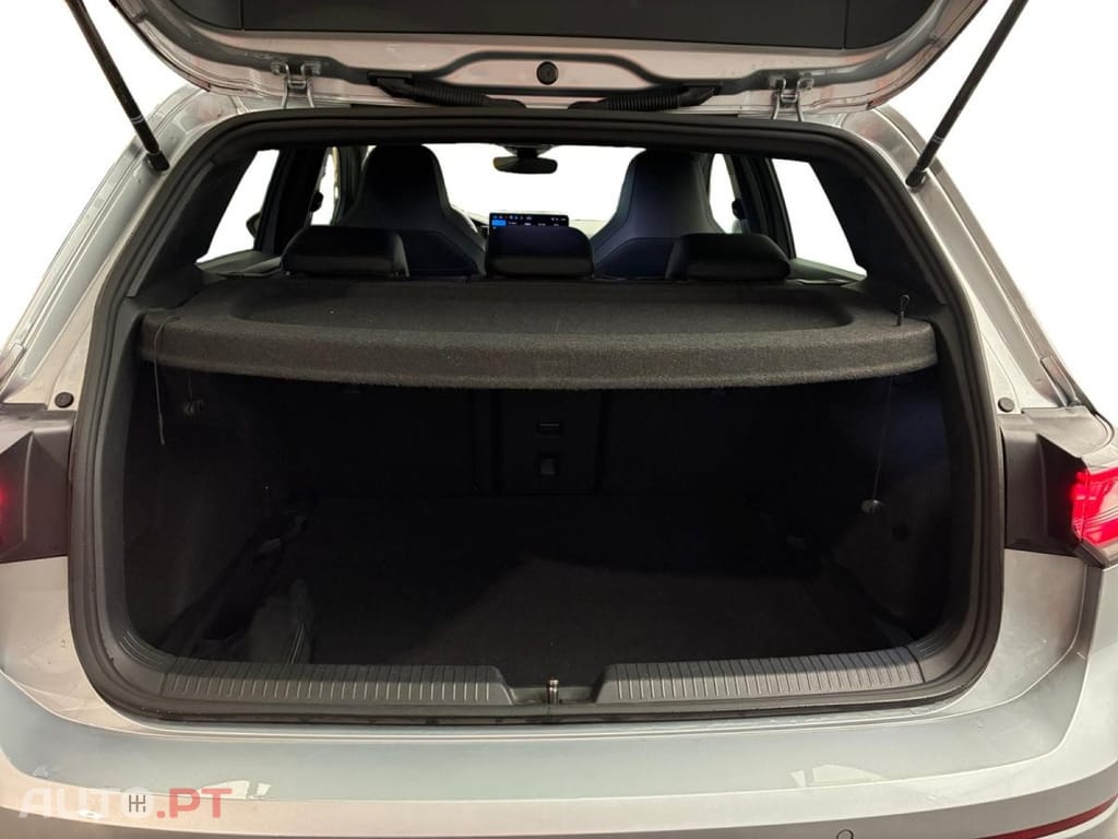 Volkswagen Golf 2.0 TDi SCR R-Line DSG7