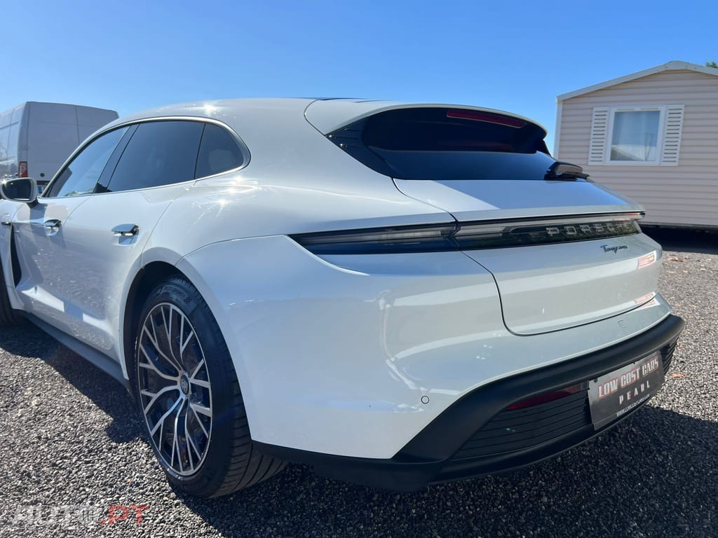 Porsche Taycan 4S