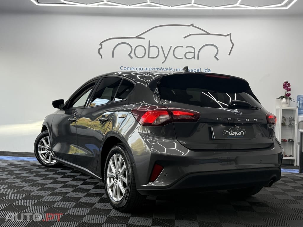 Ford Focus 1.0 EcoBoost MHEV Connected