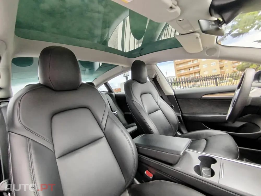 Tesla Model 3 Long-Range Dual Motor AWD