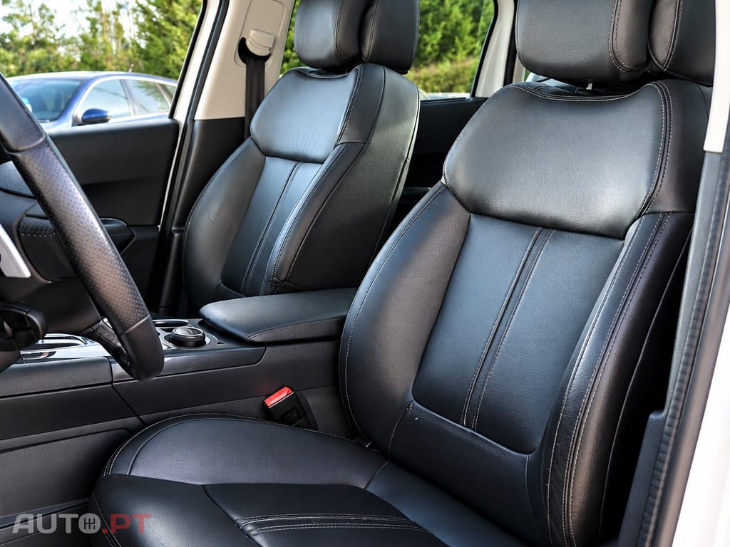 Peugeot 3008 2.0 HDi Hybrid4