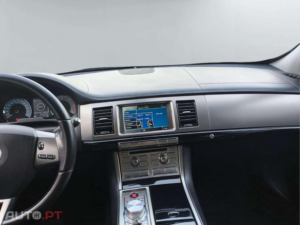 Jaguar XF 3.0 D SPORT