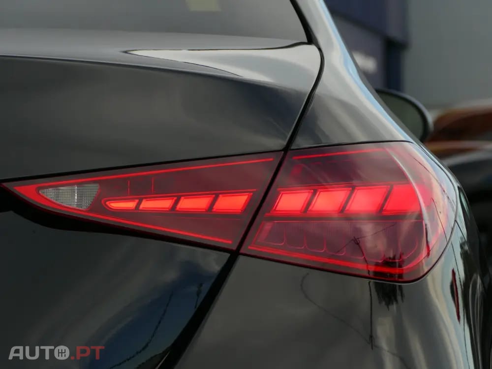Mercedes-Benz C 300 e AMG Line