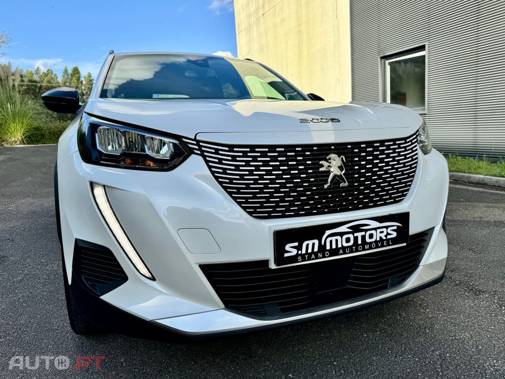 Peugeot E-2008 50 kWh Allure