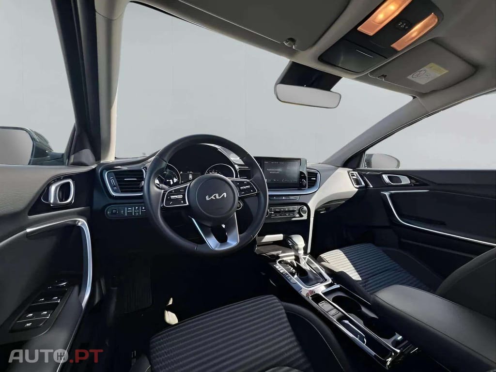 Kia Ceed SW 1.6 GDi 6DCT PHEV Drive