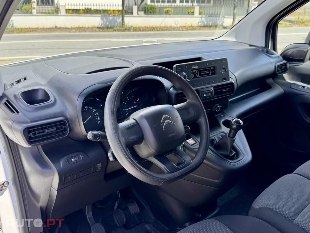 Citroen Berlingo 1.5 HDi FIBRADA - 3 Lugares
