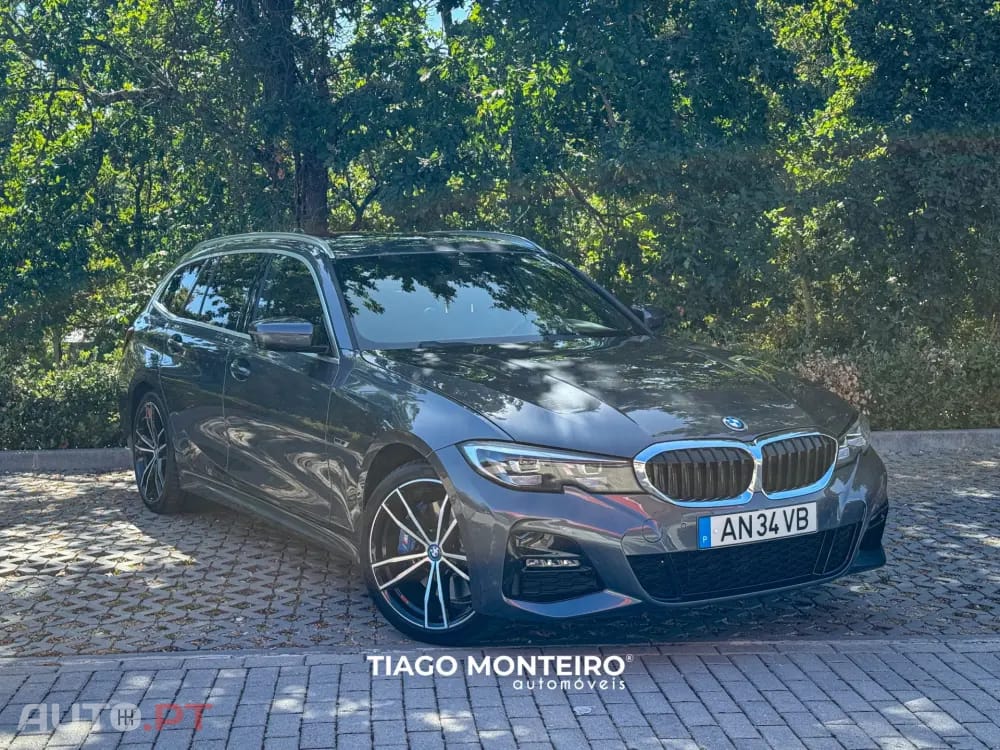 BMW 330 e Pack Desportivo M Auto