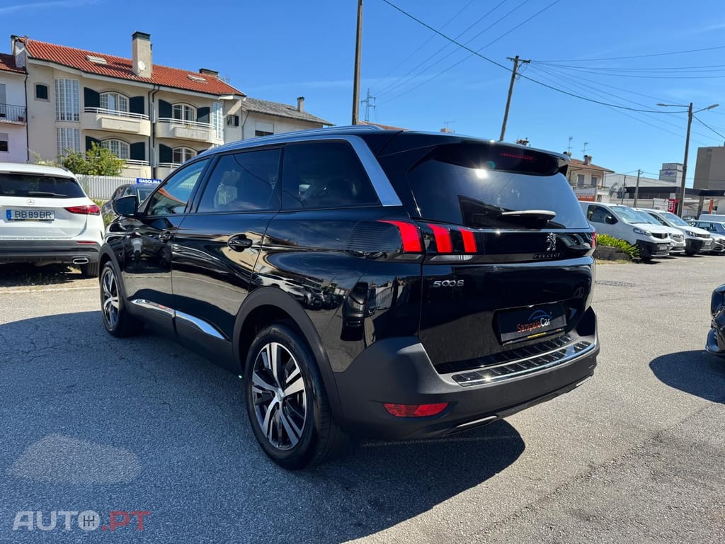 Peugeot 5008 1.5 BlueHDi Allure