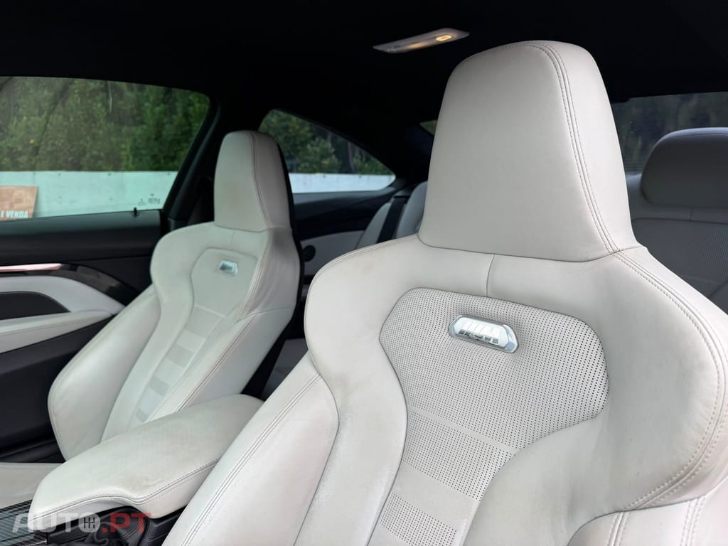 BMW M4 Auto