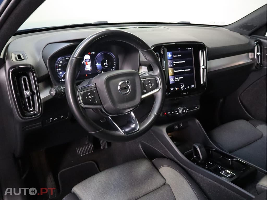 Volvo XC40 1.5 T5 Plus Bright 