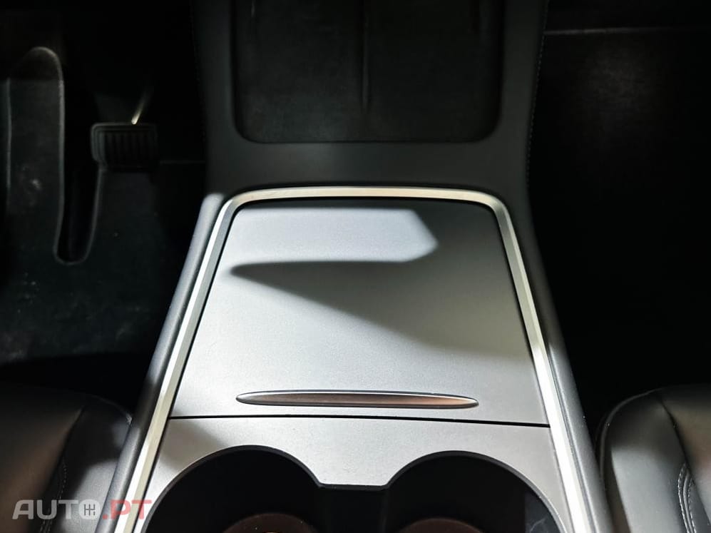 Tesla Model Y Long Range Dual Motor AWD