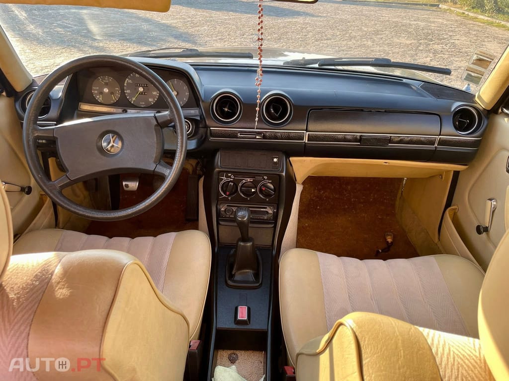 Mercedes-Benz 200 Classico