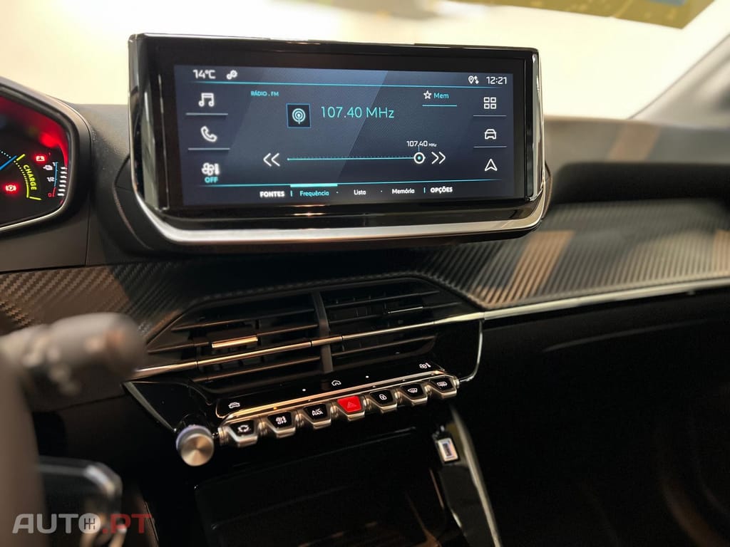 Peugeot E-208 50 kWh Style