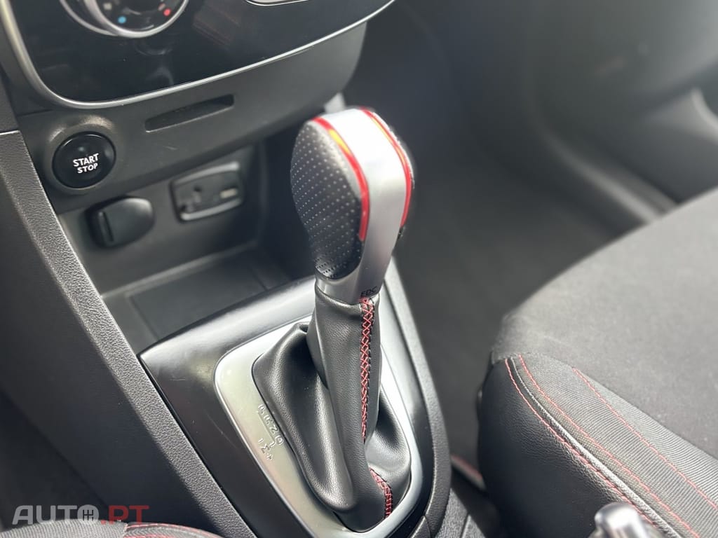 Renault Clio 1.6 T RS Trophy EDC