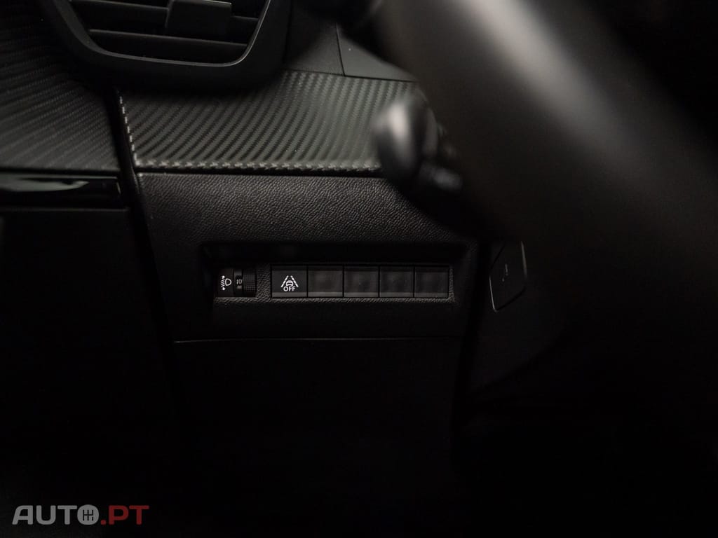 Peugeot E-2008 50 kWh Active Pack