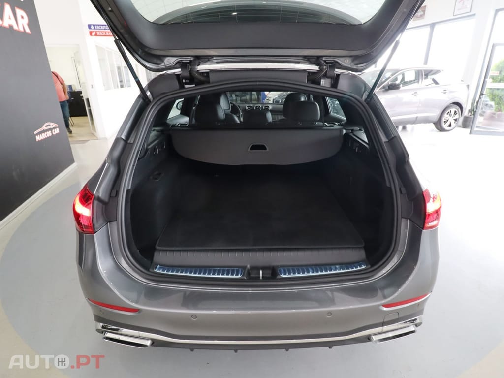 Mercedes-Benz C 300 de 4Matic T 9G-TRONIC AMG Line