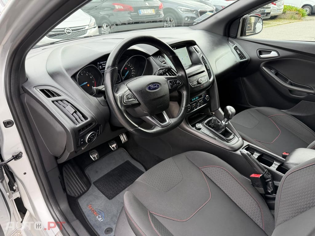 Ford Focus SW 1.0 EcoBoost MHEV ST-Line
