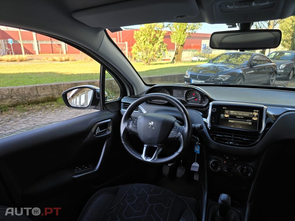 Peugeot 2008 1.2 PureTech Active