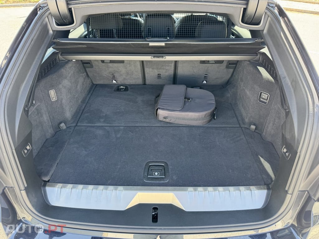 BMW 530 e Pack Desportivo M