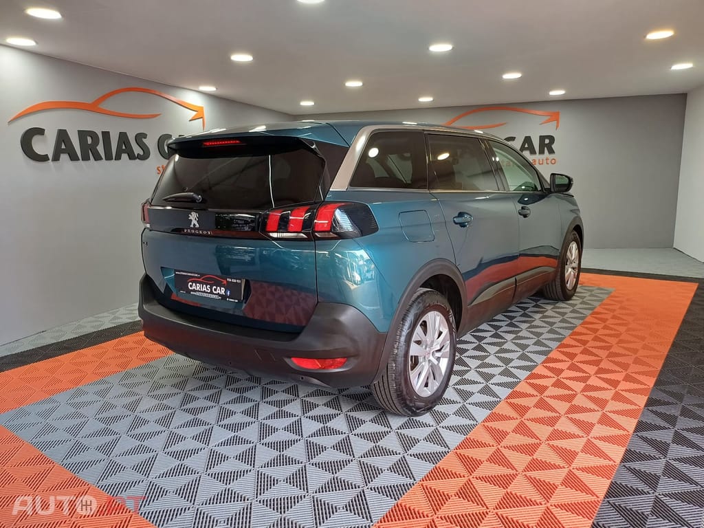 Peugeot 5008 1.2 PureTech Allure EAT8