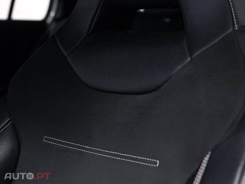 Mercedes-Benz A 250 e AMG Line