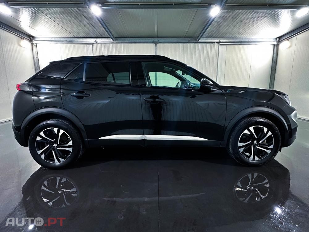 Peugeot E-2008 50 kWh GT