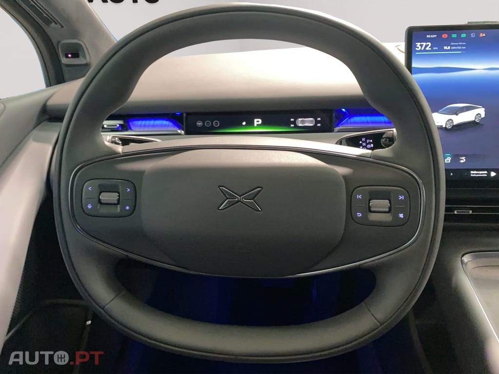 XPeng P7 74.9 kWh Long Range