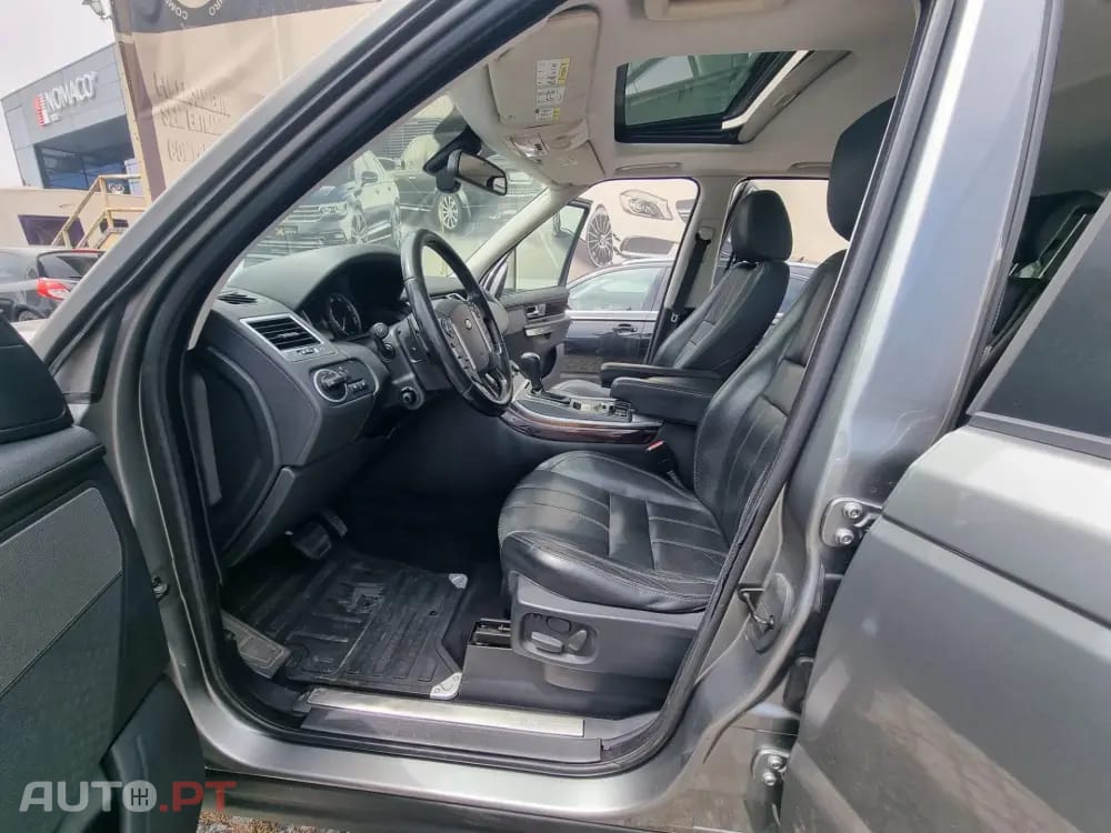 Land Rover Range Rover Sport 3.0 TDV6 HSE