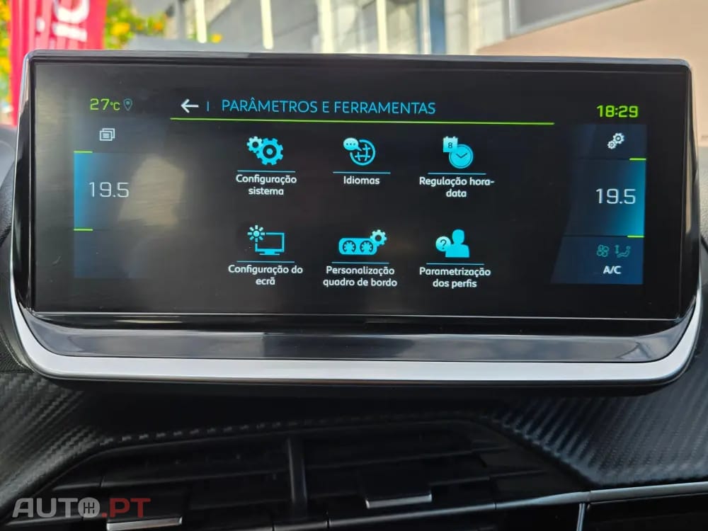 Peugeot E-2008 50 kWh Allure Pack