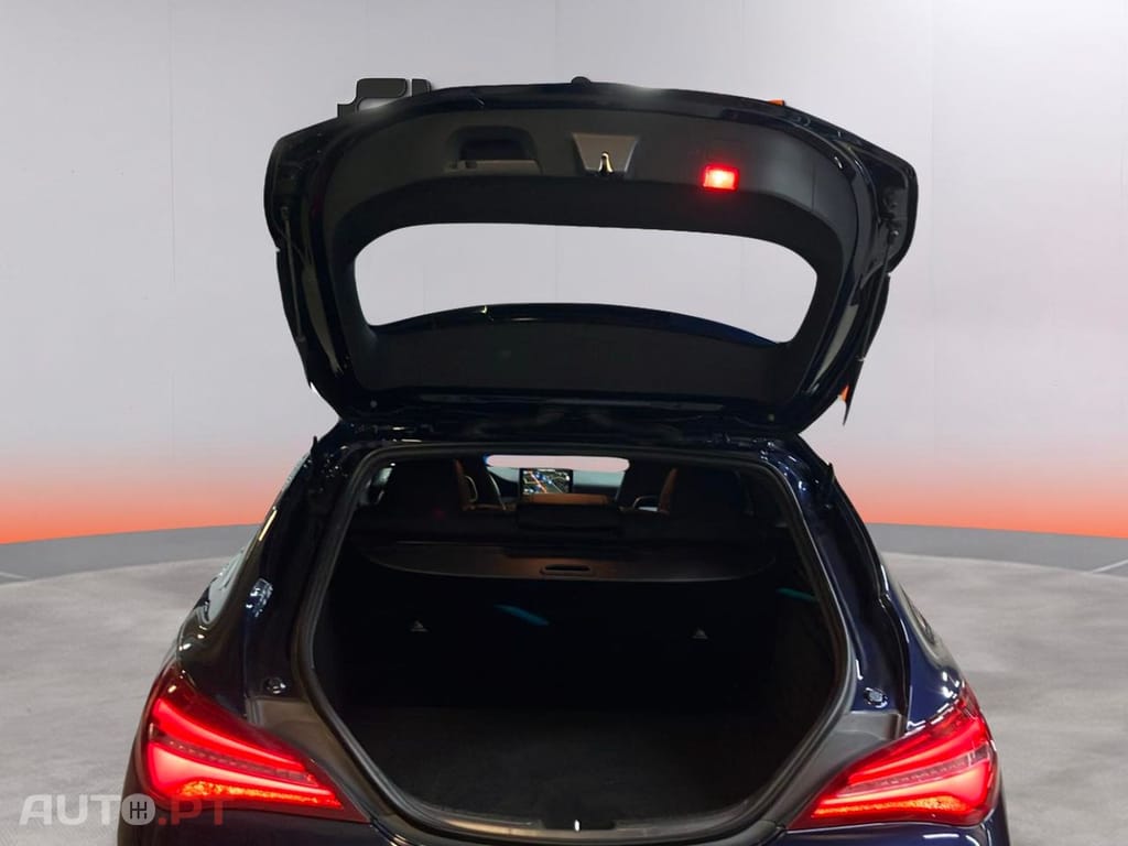 Mercedes-Benz CLA 180 D Shooting Brake AMG Line Aut.