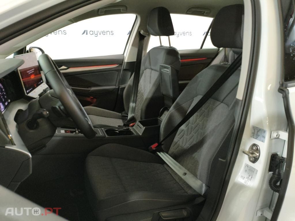 Volkswagen Golf 1.5 TSI e-Hybrid Life DSG