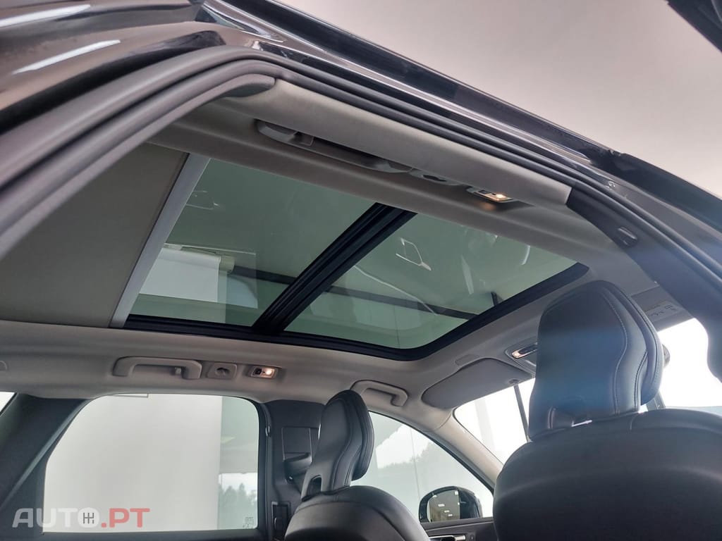 Volvo XC60 2.0 T8 PHEV Momentum AWD