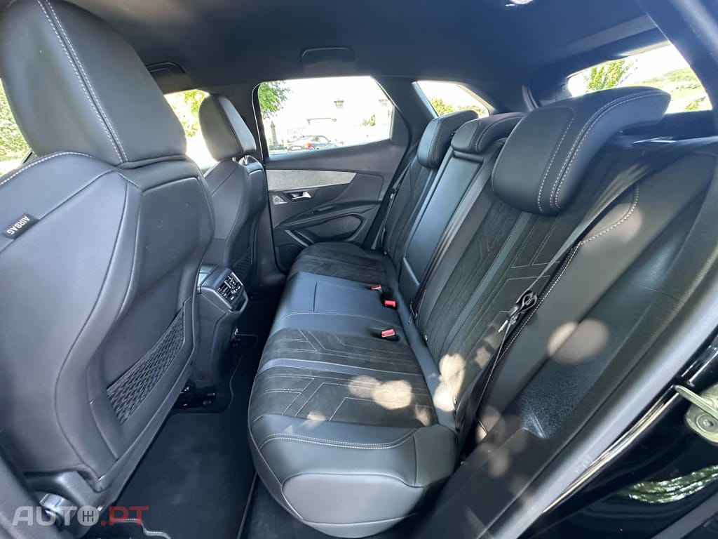 Peugeot 3008 1.6 Hybrid GT Pack e-EAT8