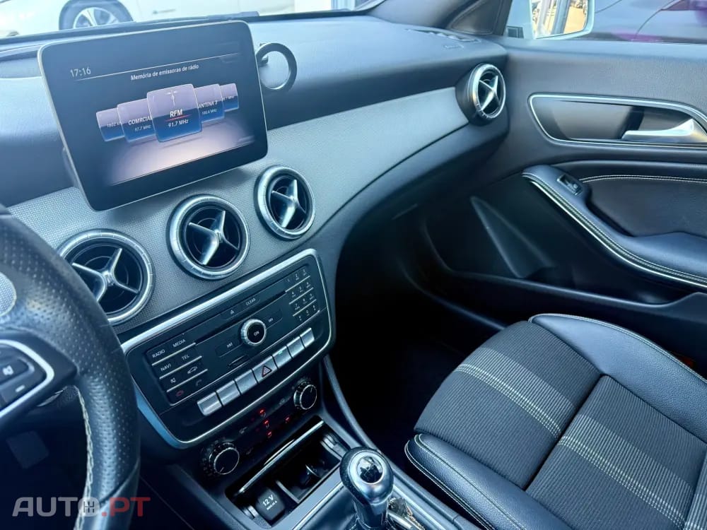 Mercedes-Benz CLA 180 d Urban