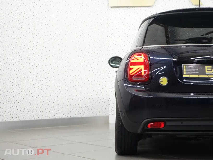 MINI Cooper Cooper SE Premium Classic