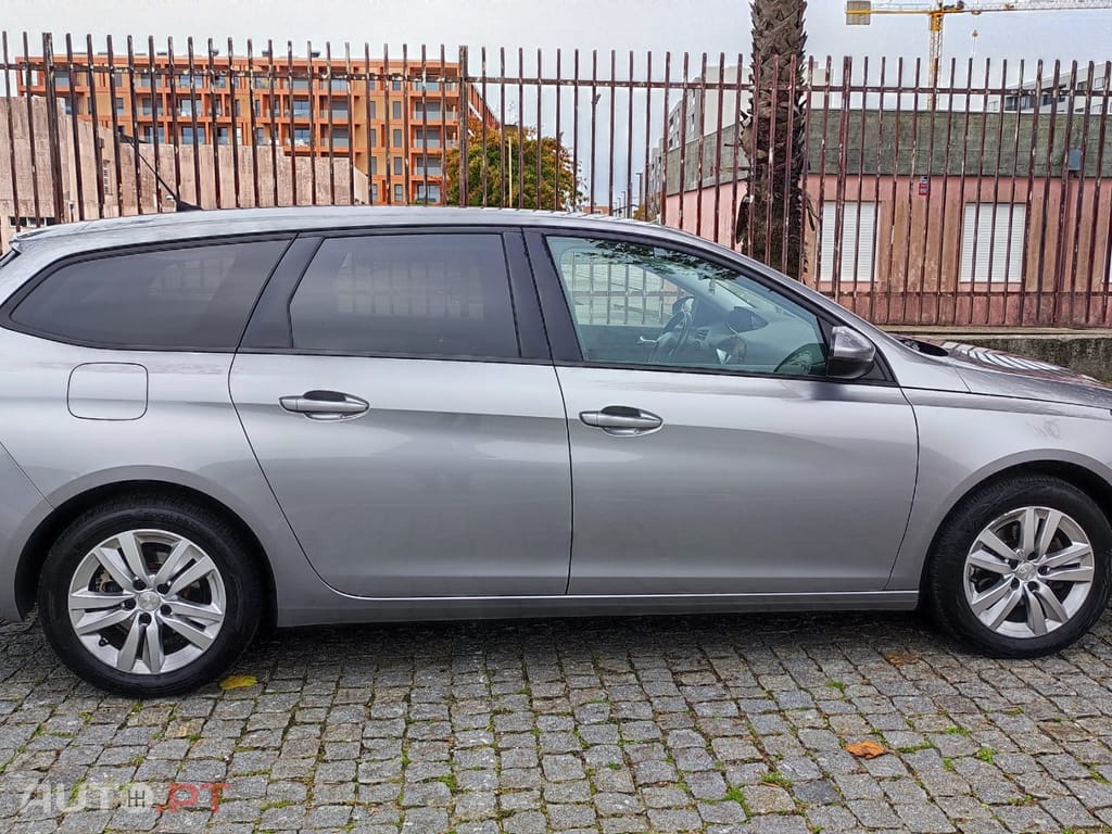 Peugeot 308 SW BHYB-R2F000