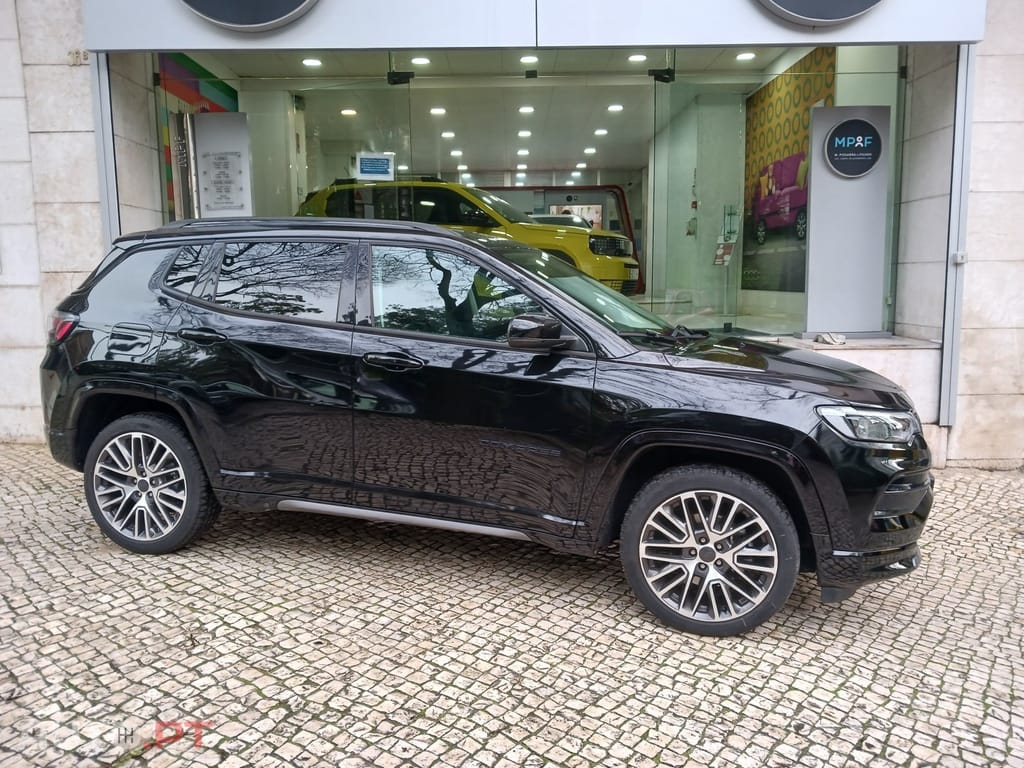 Jeep Compass 1.5 TG e-Hybrid Summit DCT