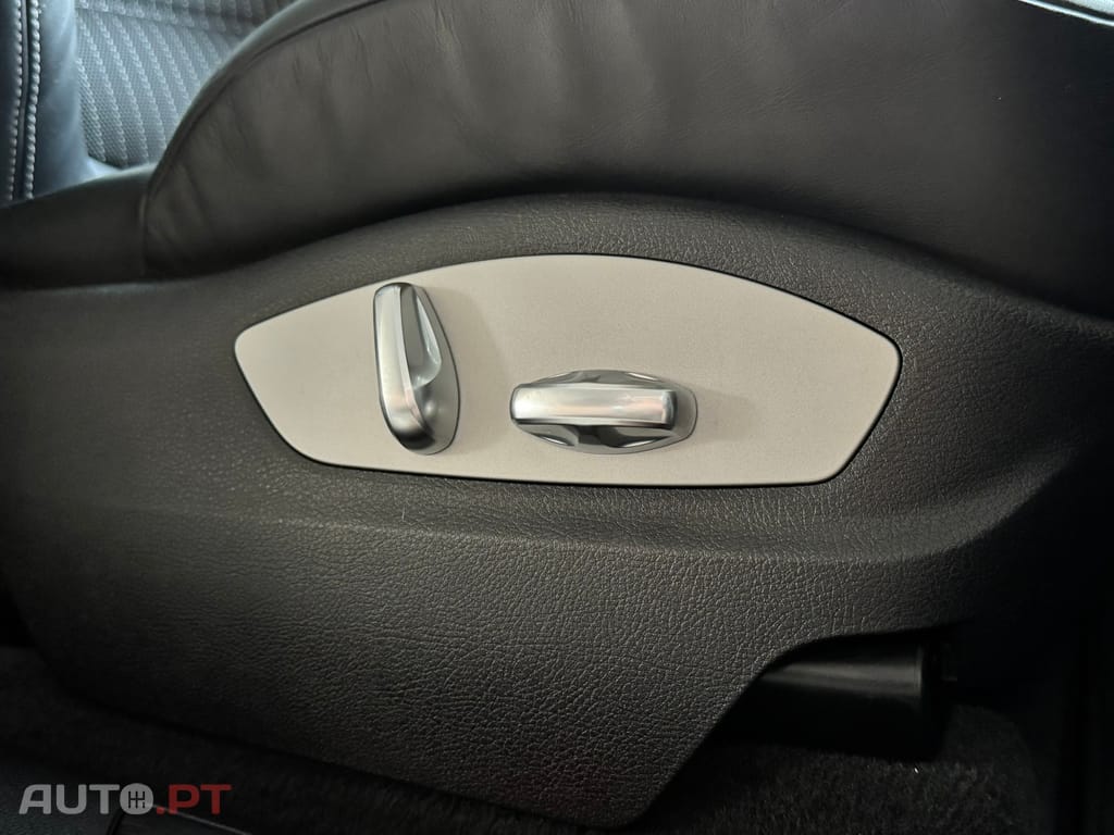 Porsche Macan T