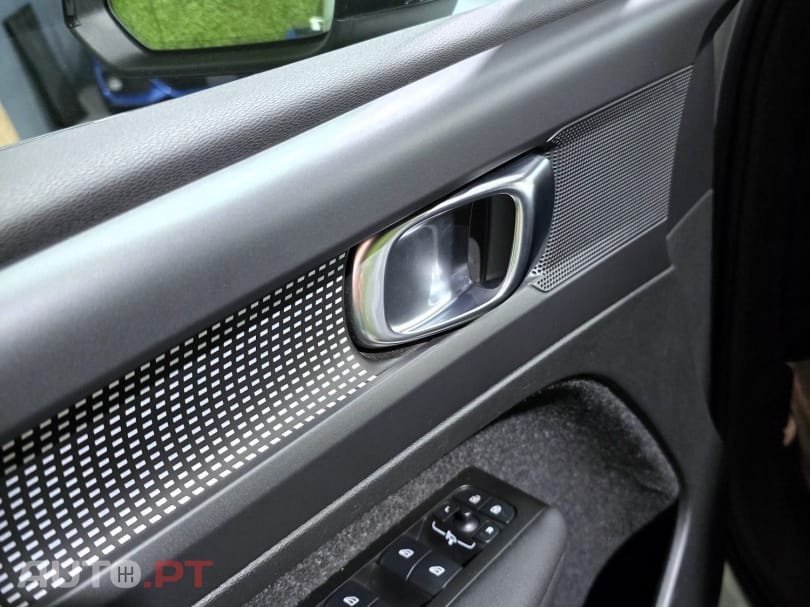 Volvo XC40 P8 AWD Recharge RDesign