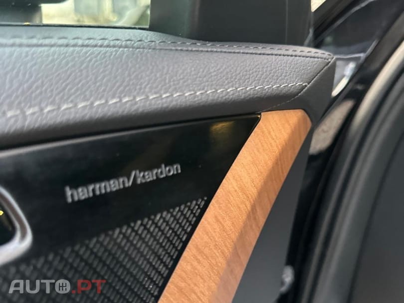 Volvo XC90 2.0 T8 PHEV Inscription Expression AWD
