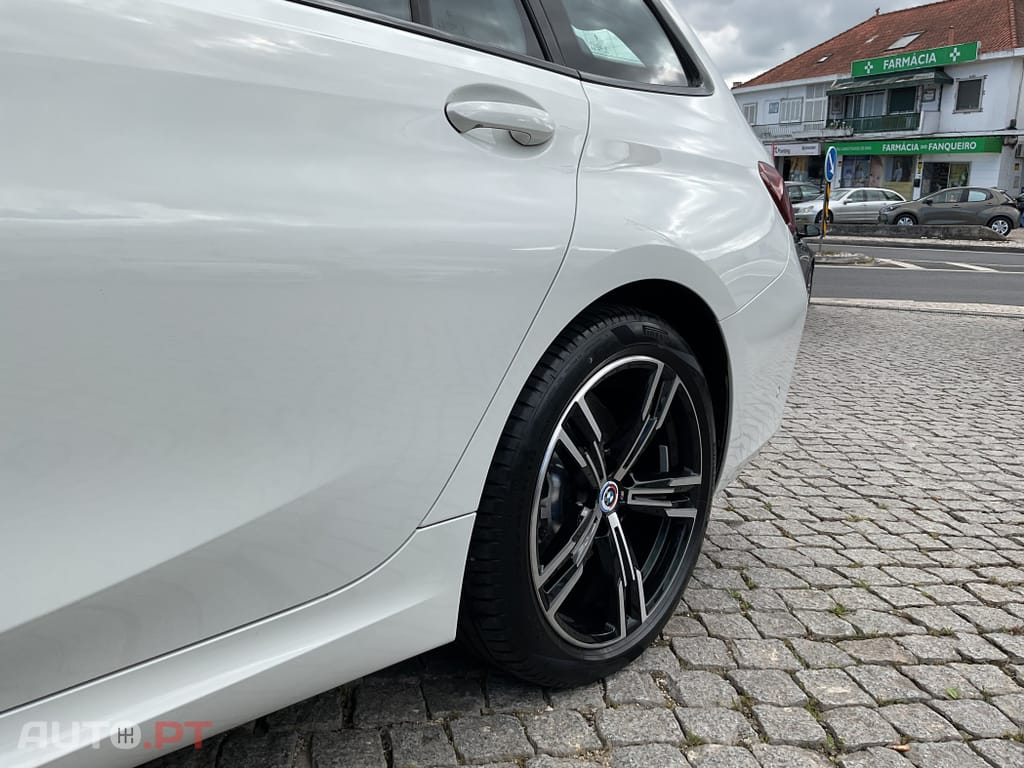 BMW 330 e Pack M Auto
