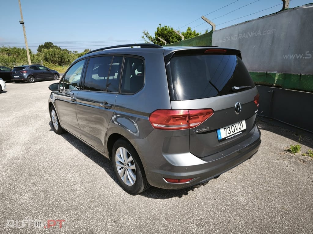 Volkswagen Touran 1.6 TDI Confortline DSG