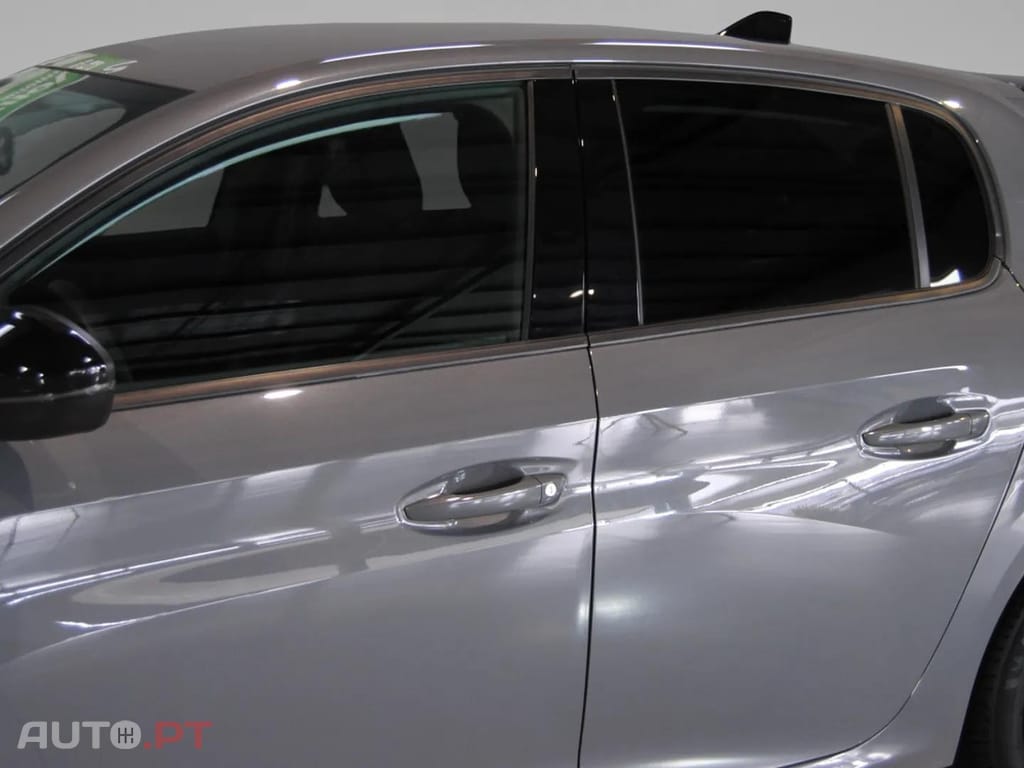 Peugeot 208 1.2 Hybrid Allure e-DCS6