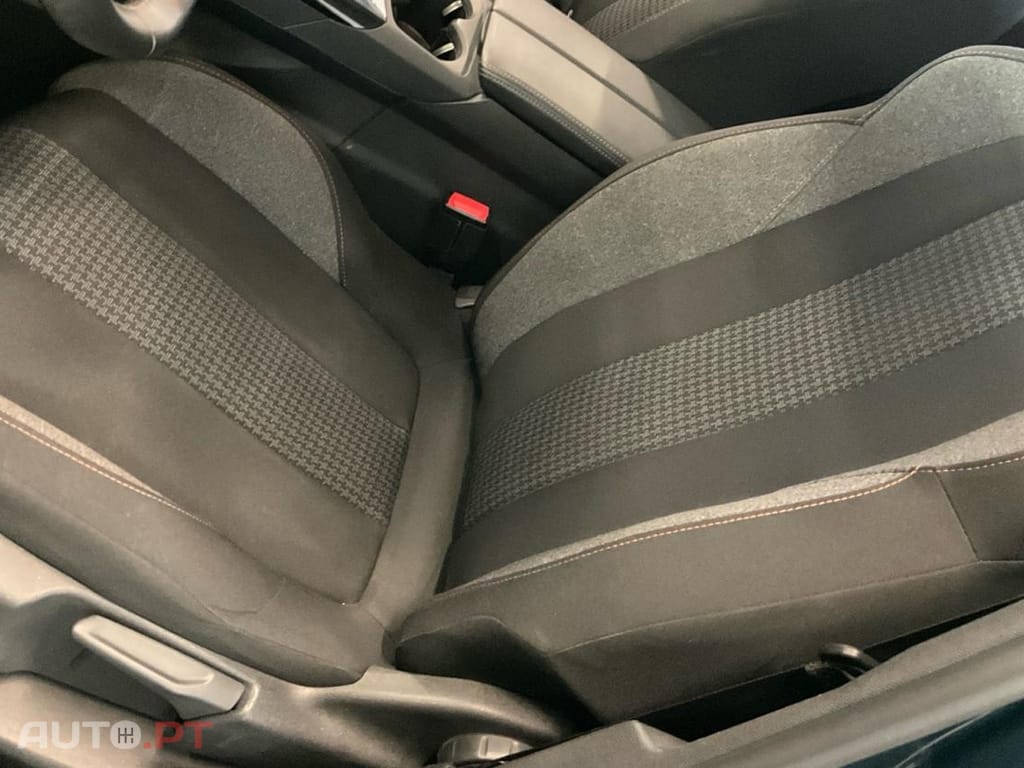 Peugeot 3008 1.5 BlueHDi Active Pack