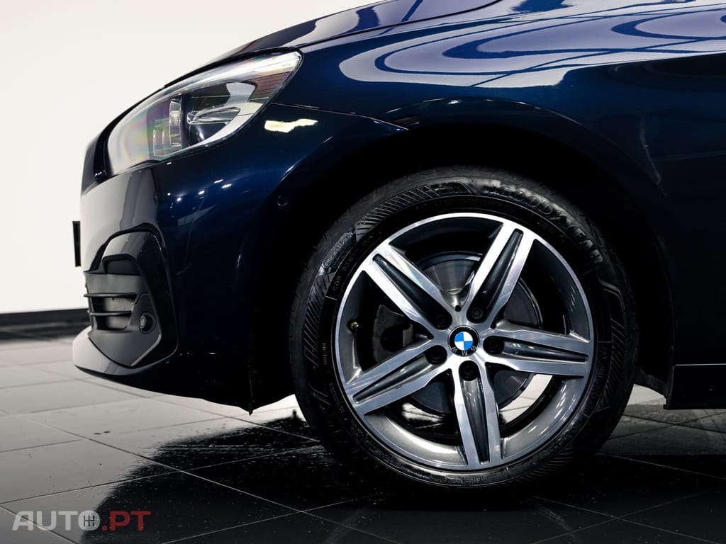 BMW 218 i Advantage Auto