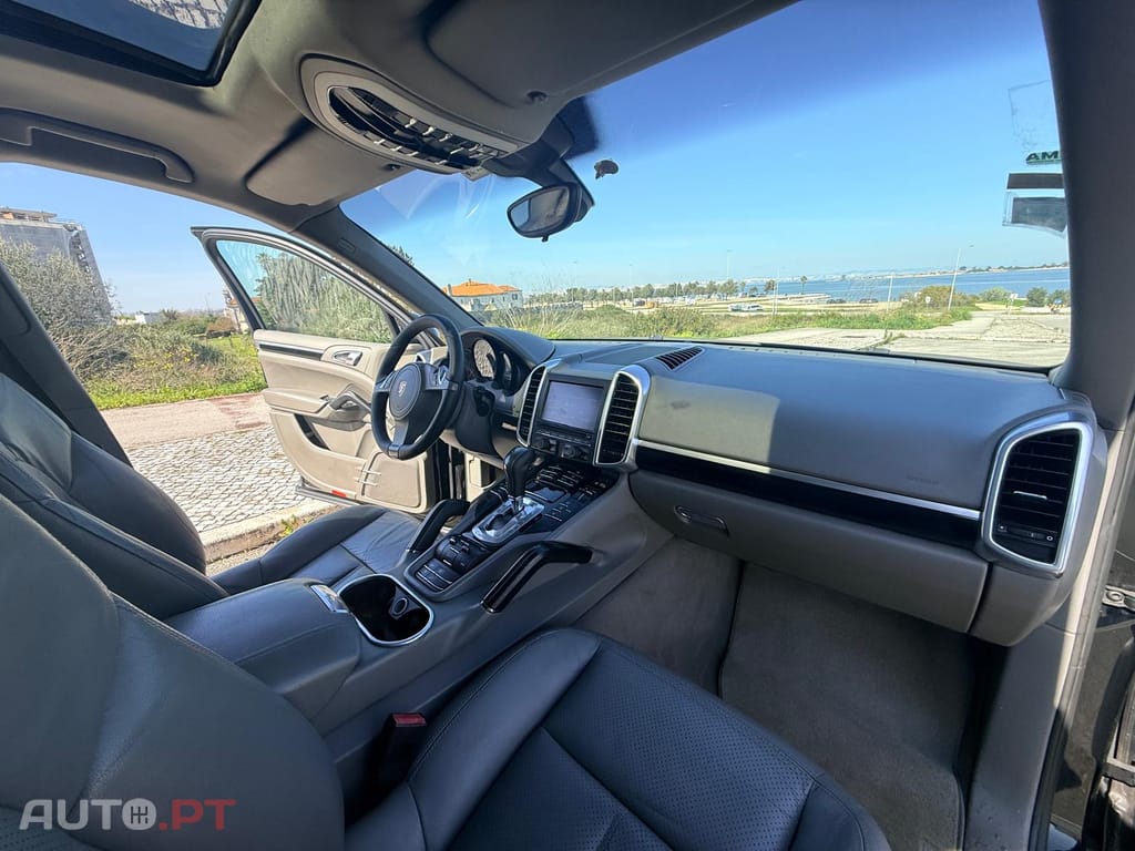 Porsche Cayenne II 3.0 Diesel 240cv Nacional