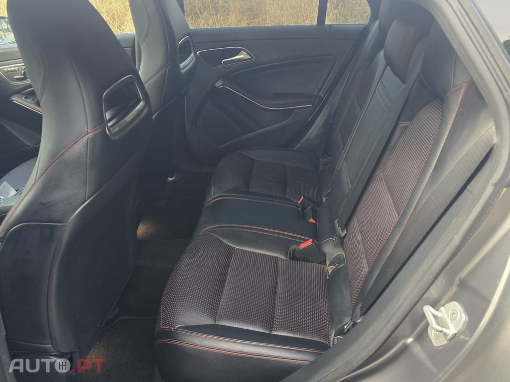 Mercedes-Benz CLA 220 d Shooting Brake AMG Line Aut.