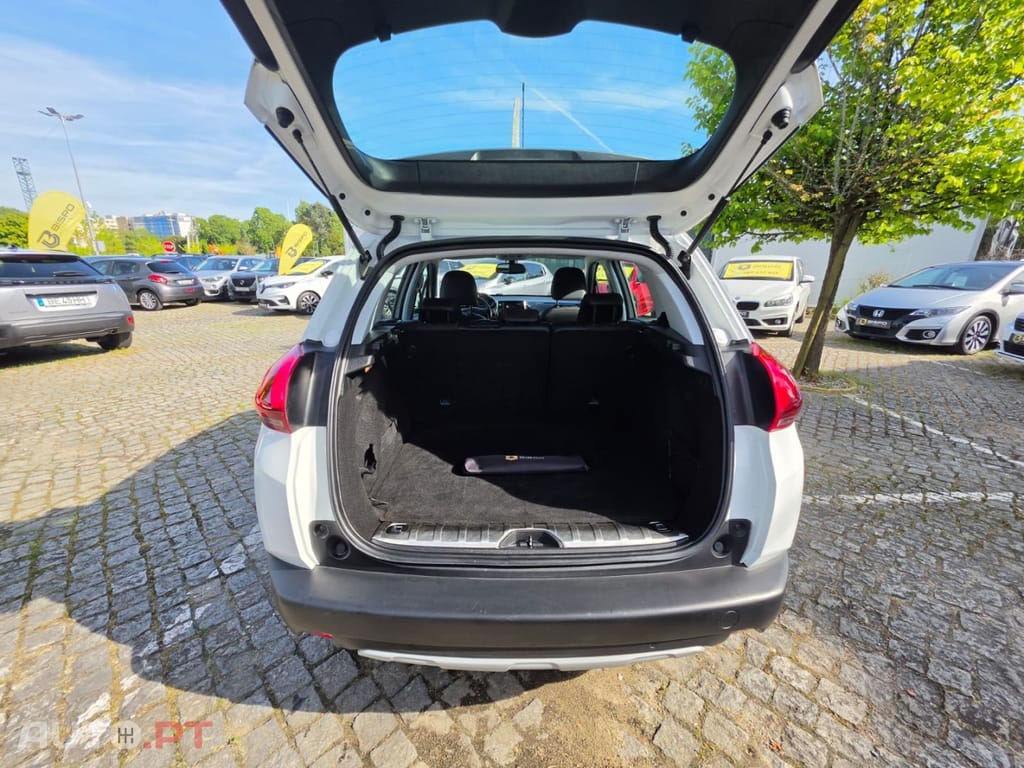 Peugeot 2008 1.2 PureTech Allure EAT6