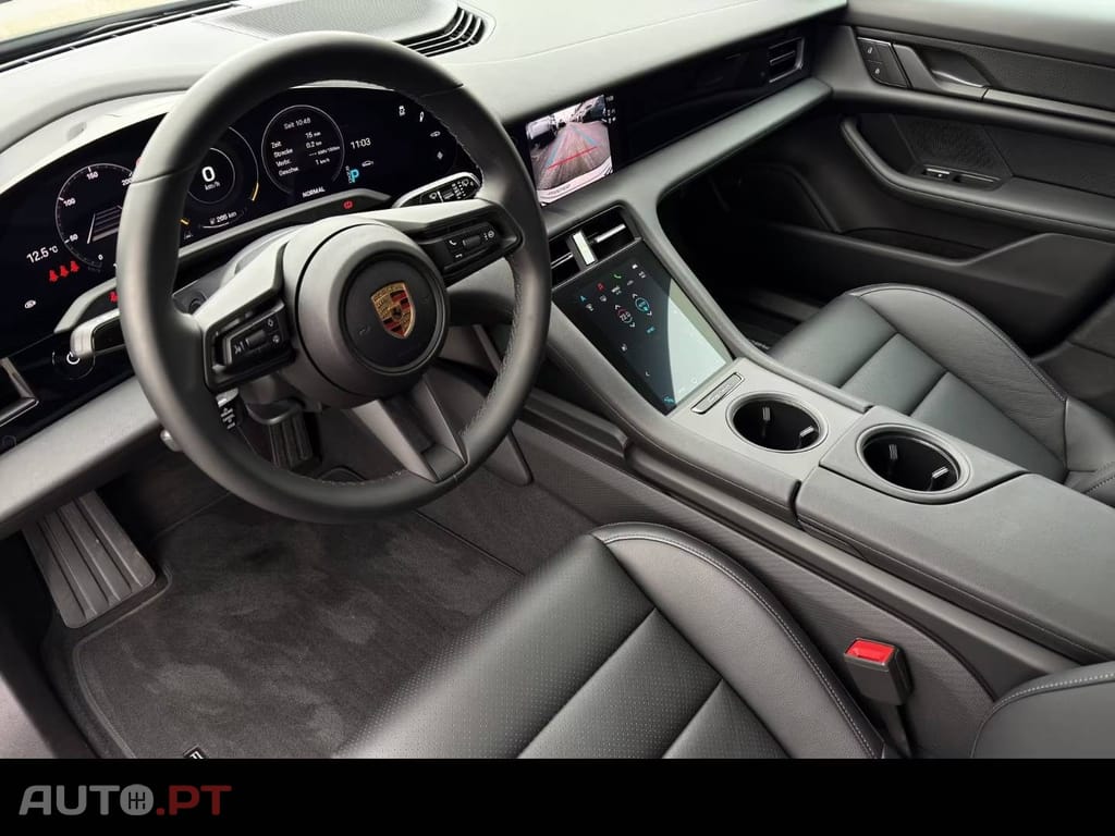Porsche Taycan Bose