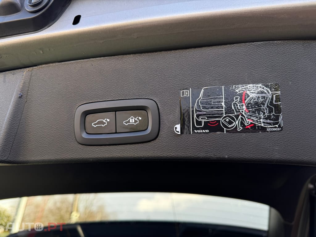 Volvo XC40 1.5 T5 PHEV R-Design